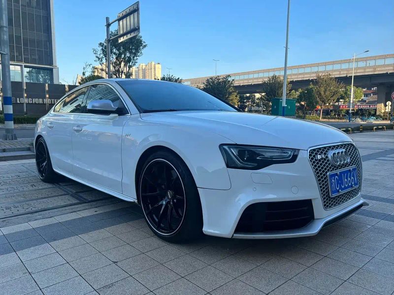 Audi S5