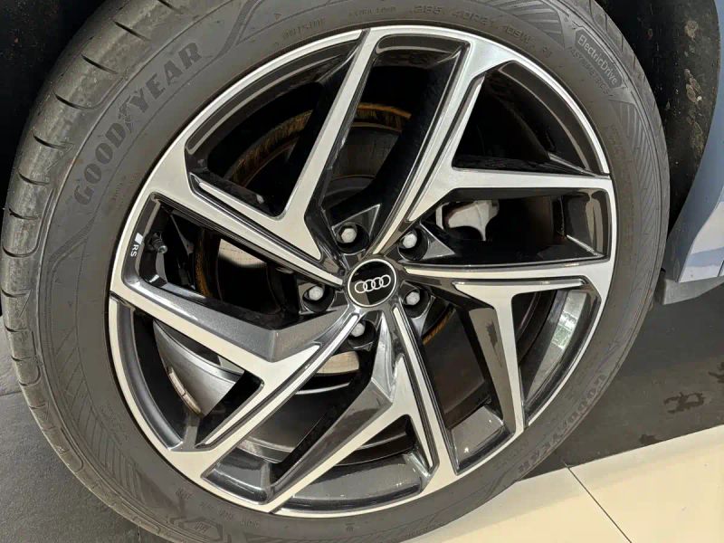 Audi q6l