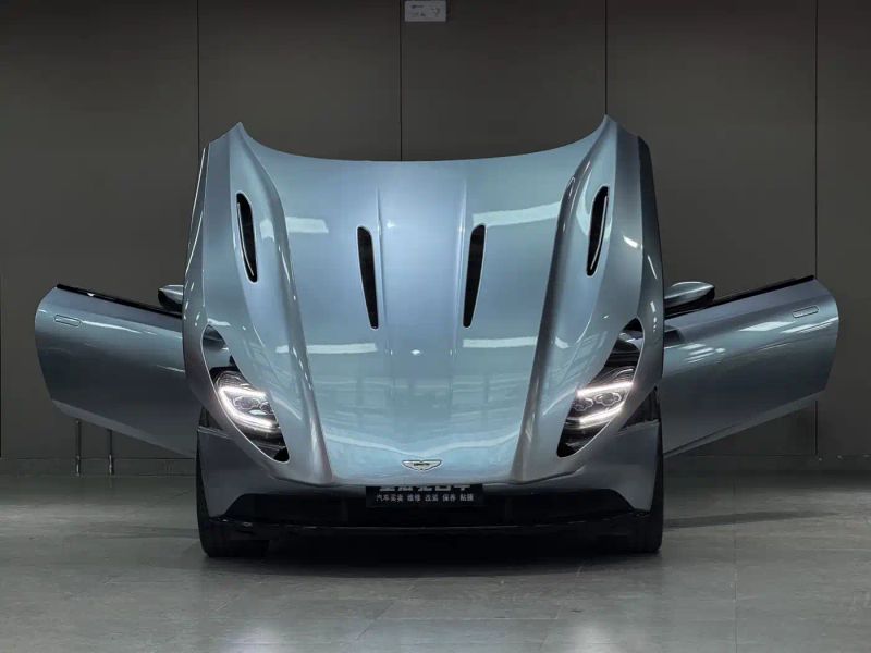 Aston-martin aston-martin-db11