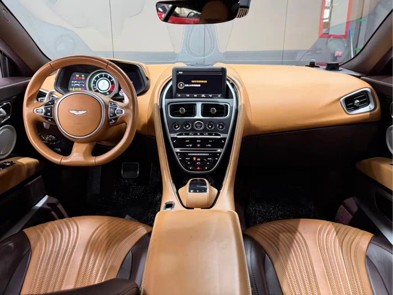 Aston-martin aston-martin-db11