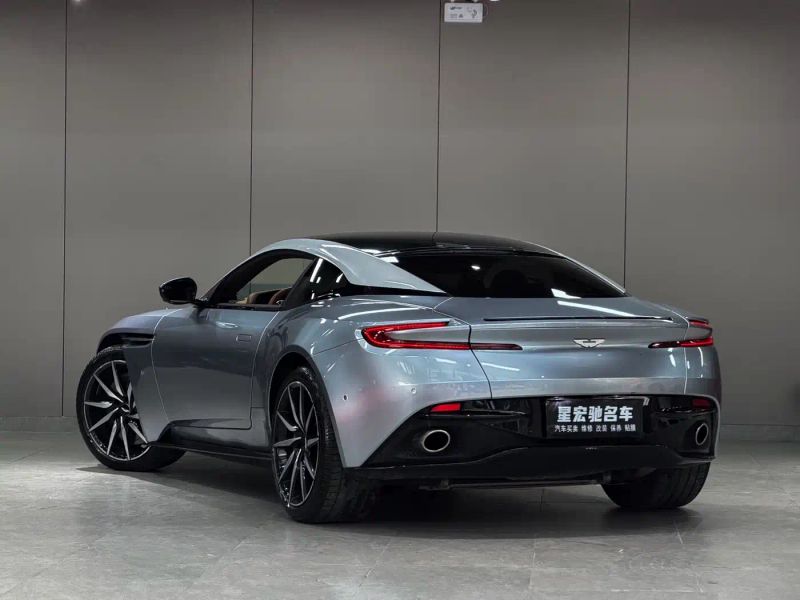 Aston-martin aston-martin-db11