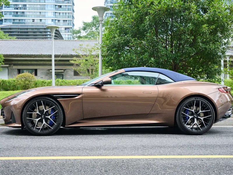 Aston-martin db