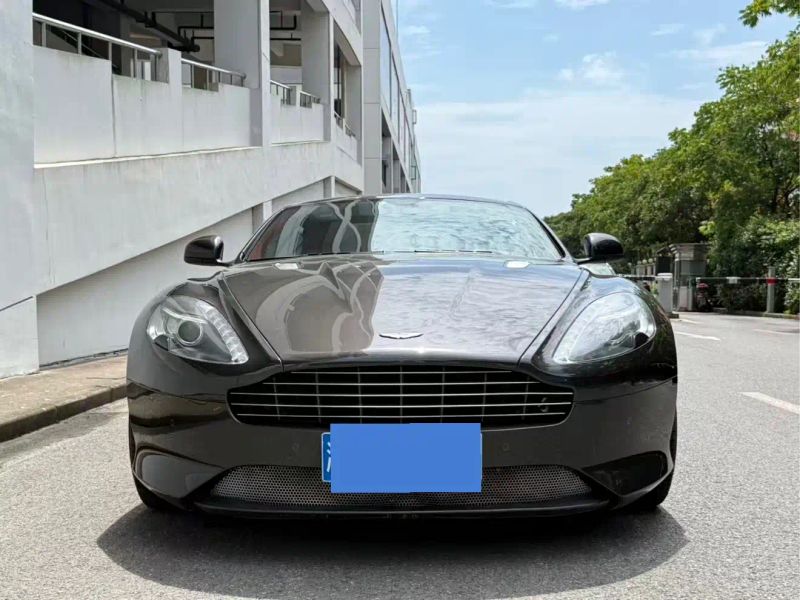 Aston-martin db