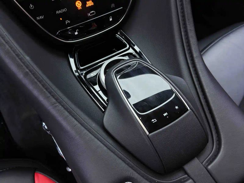 Aston-martin db