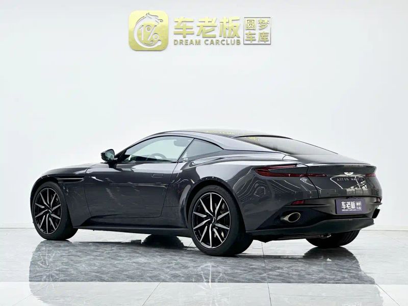 Aston-martin db