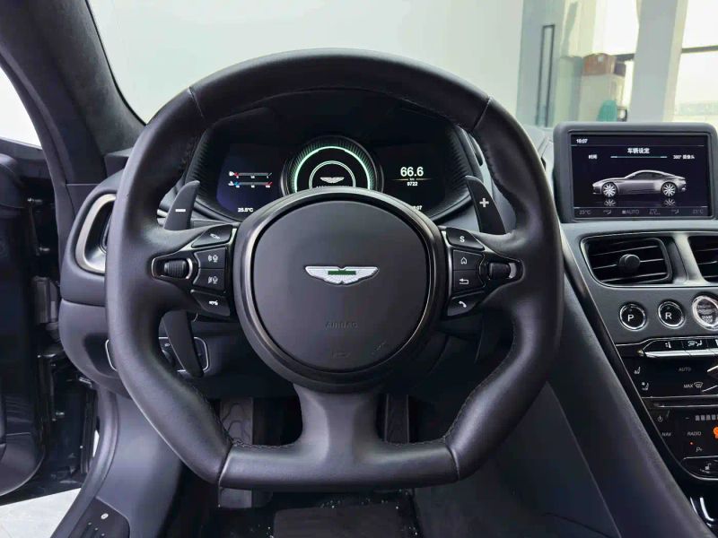 Aston-martin db