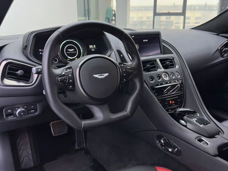 Aston-martin db