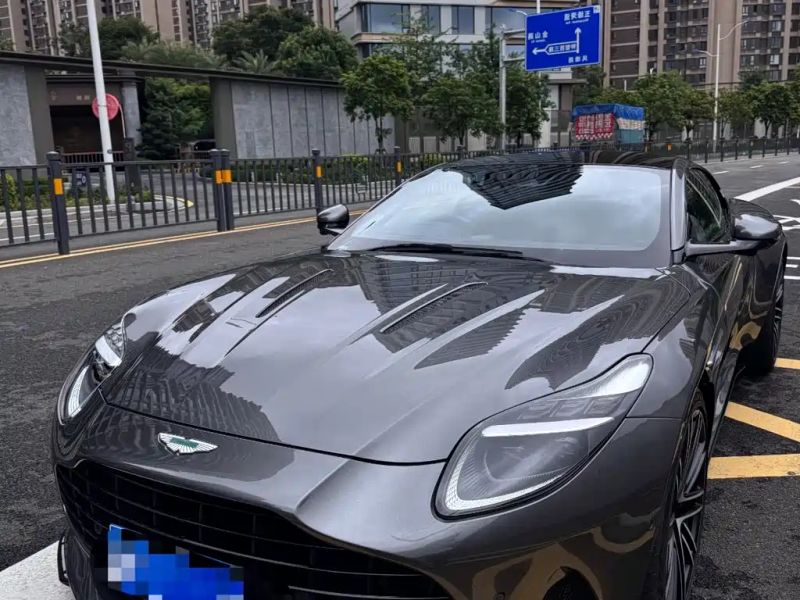 Aston-martin db