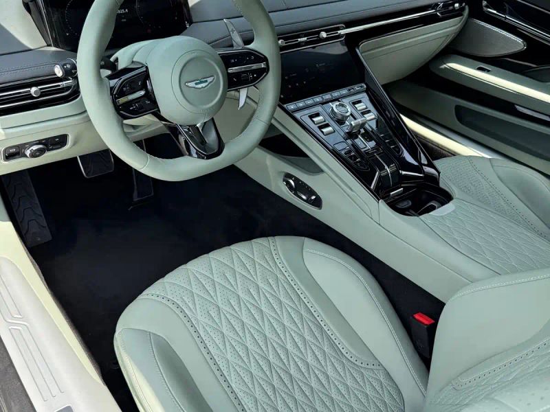 Aston-martin db