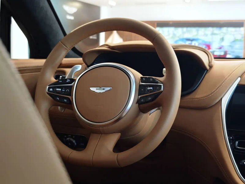 Aston-martin dbx