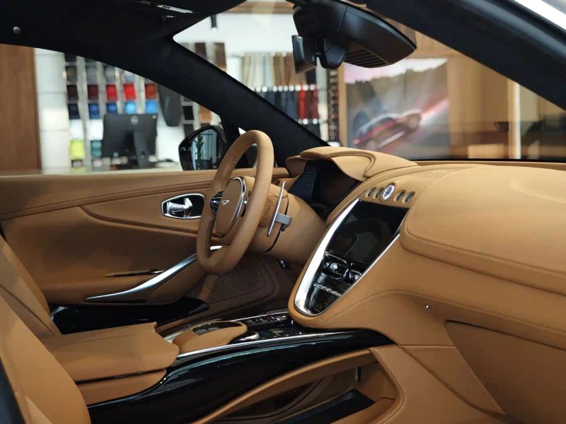 Aston-martin dbx