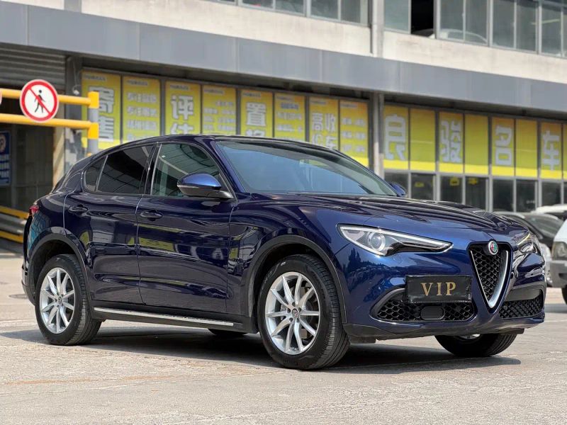 giulia stelvio