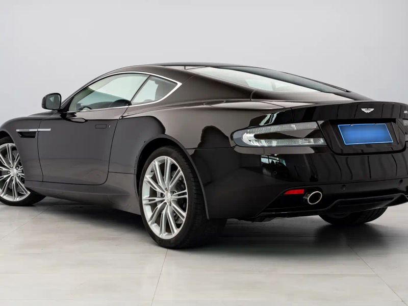 Aston-martin virage