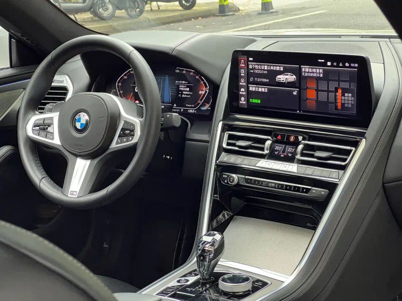BMW 8-series