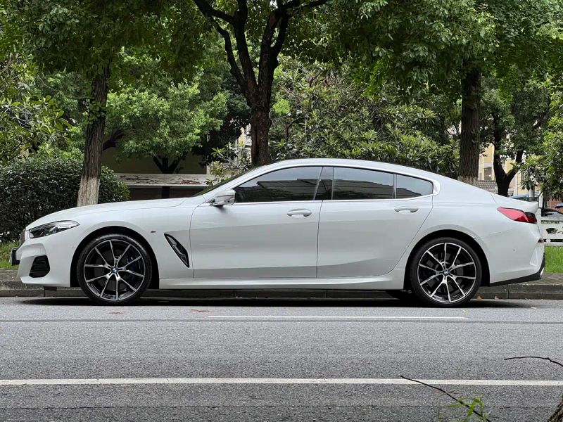 BMW 8-series