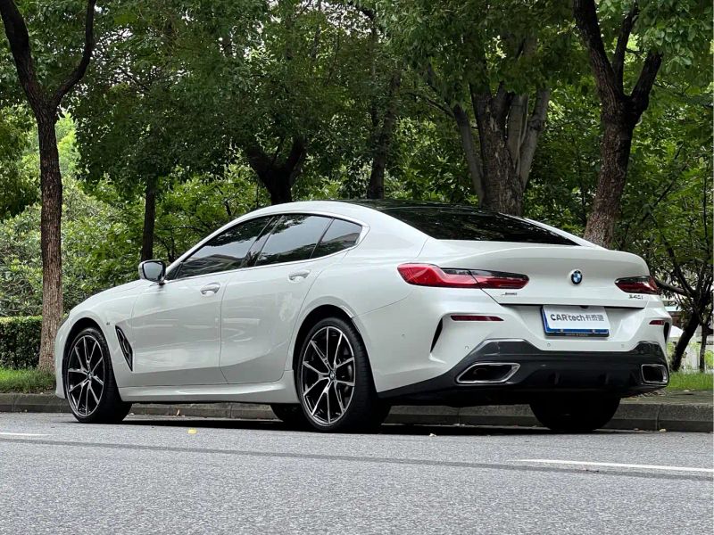 BMW 8-series