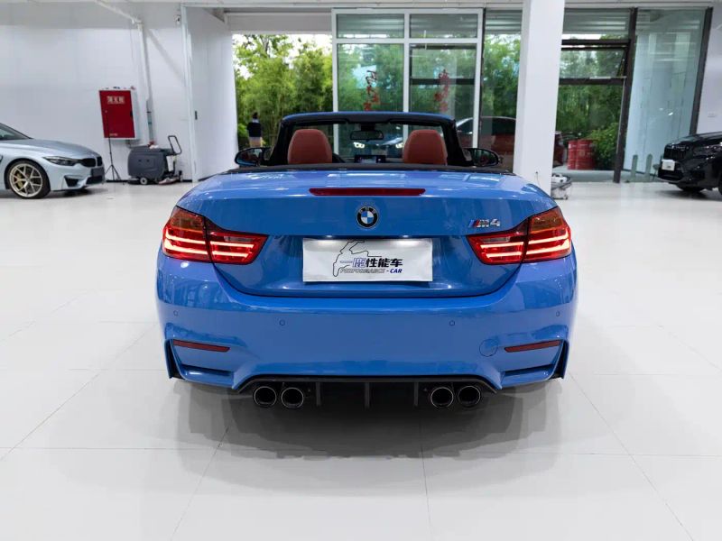 BMW M4