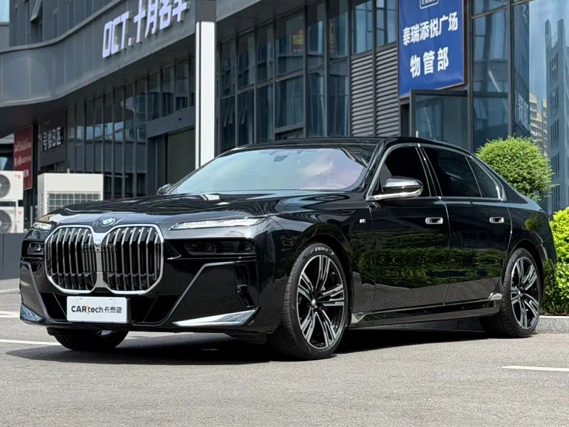 BMW 7-series