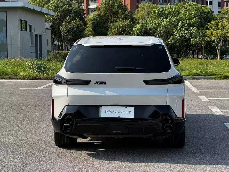 BMW XM