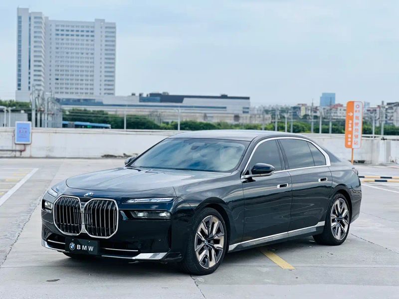 BMW 7-series