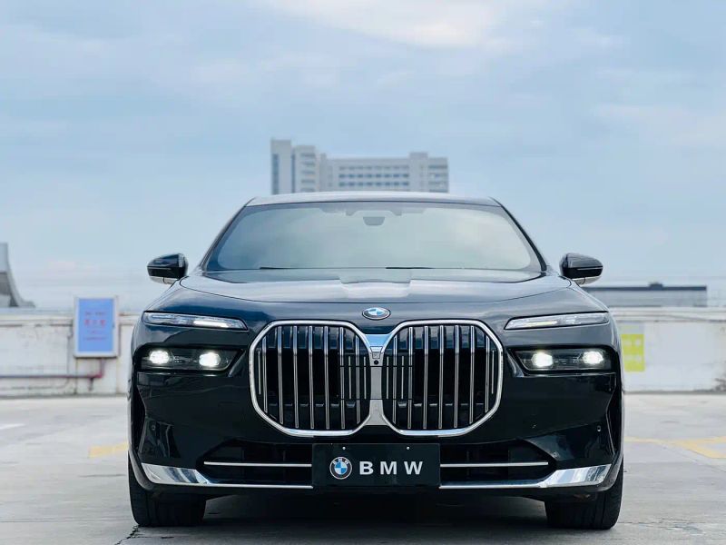 BMW 7-series