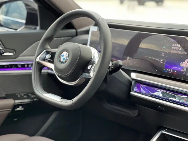 BMW 7-series