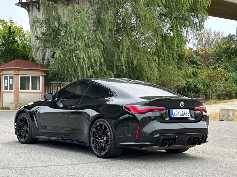 BMW M4