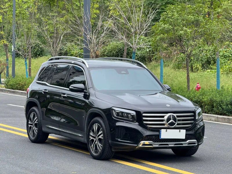 Mercedes-benz glb