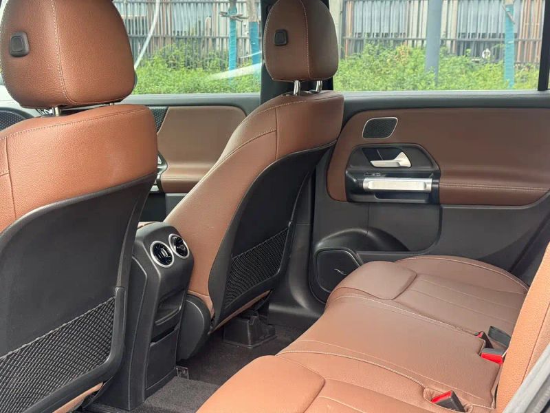 Mercedes-benz glb