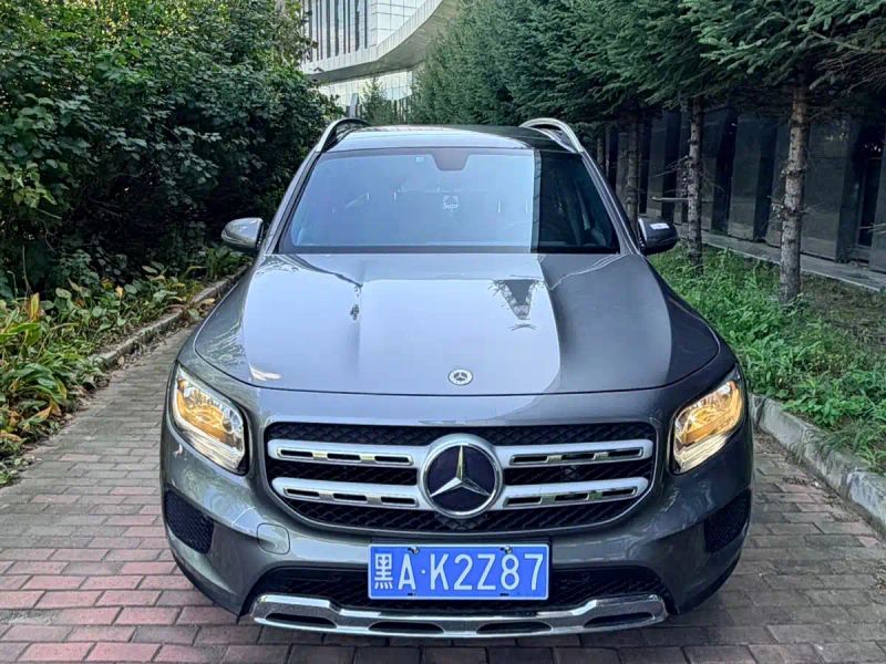 Mercedes-benz glb