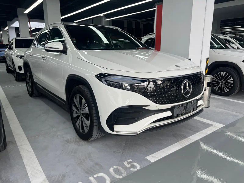Mercedes-benz eqa