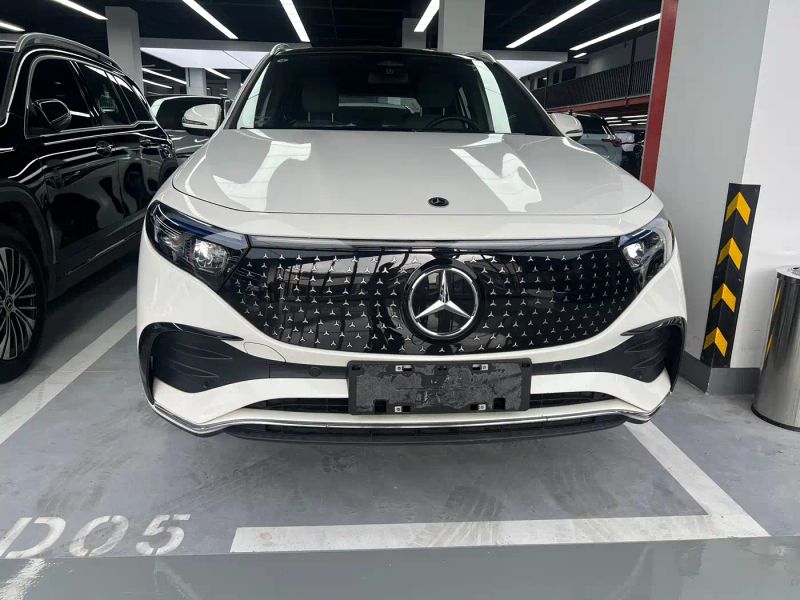 Mercedes-benz eqa