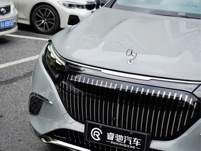 Mercedes-benz eqs suv