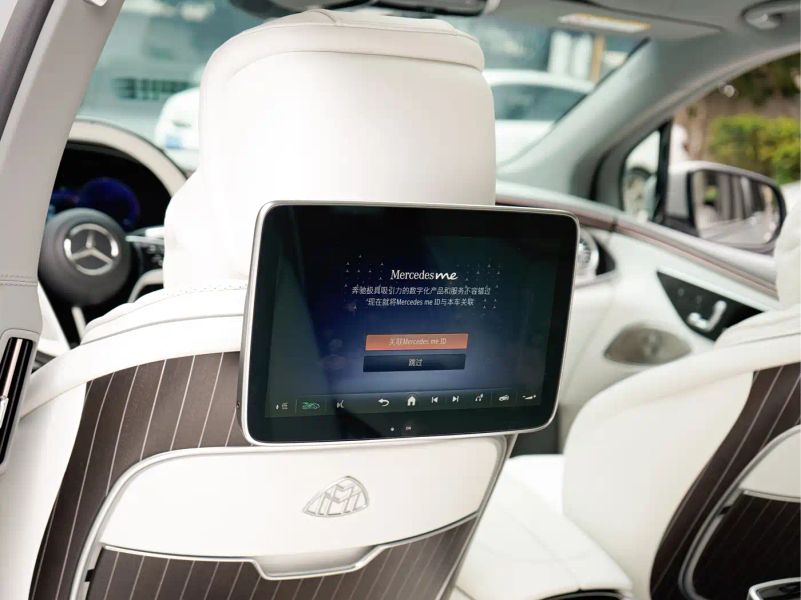 Mercedes-benz eqs suv