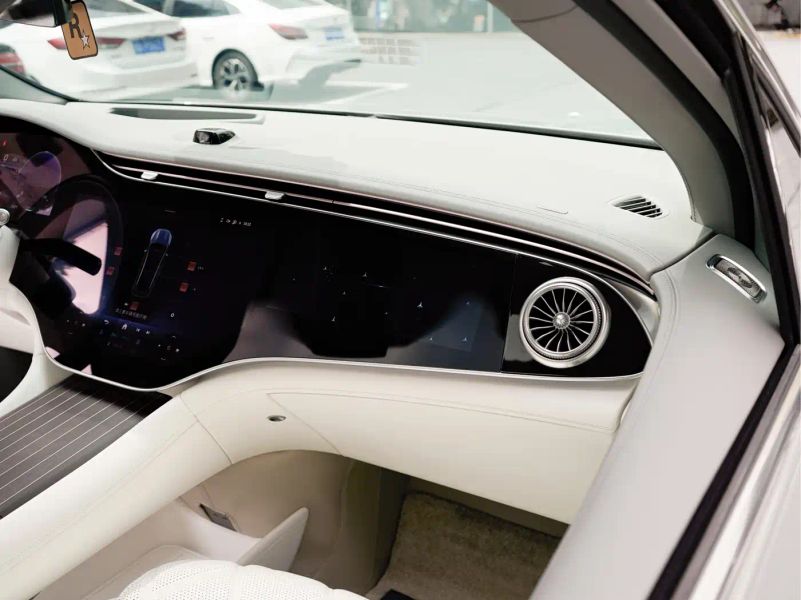 Mercedes-benz eqs suv