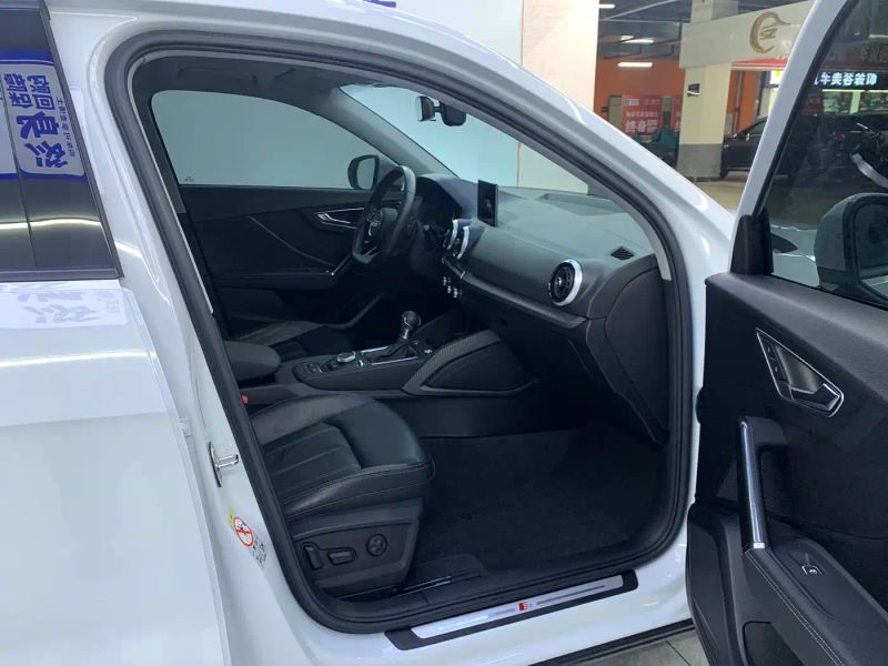 Audi q2l
