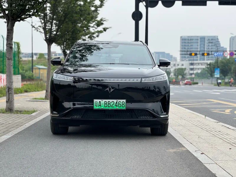 eπ eπ008