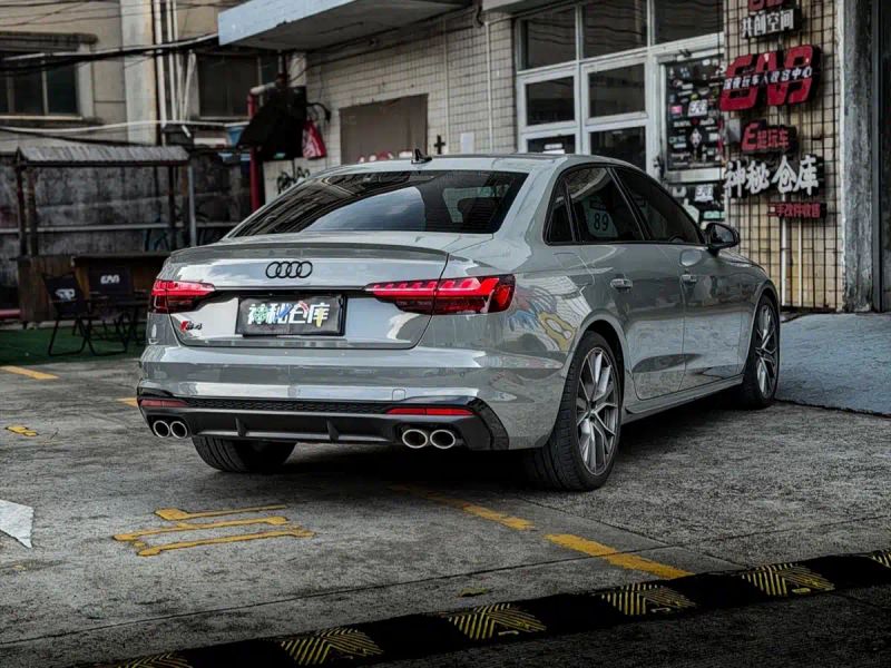Audi s