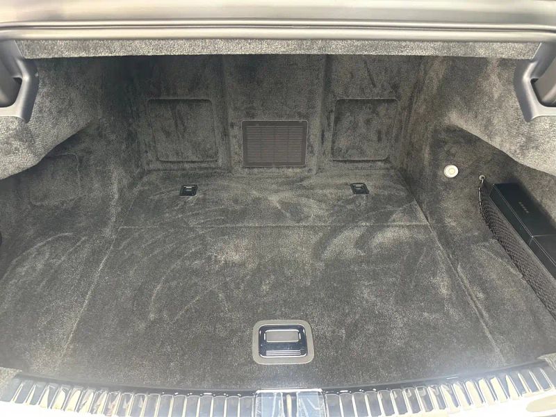 Zun_jie suv