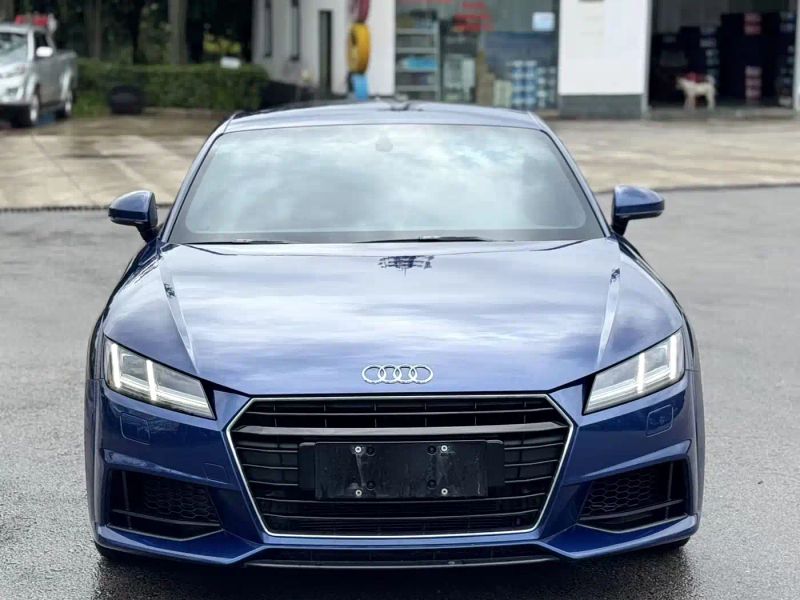 Audi TT