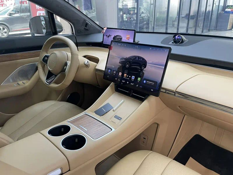 Luxeed r7