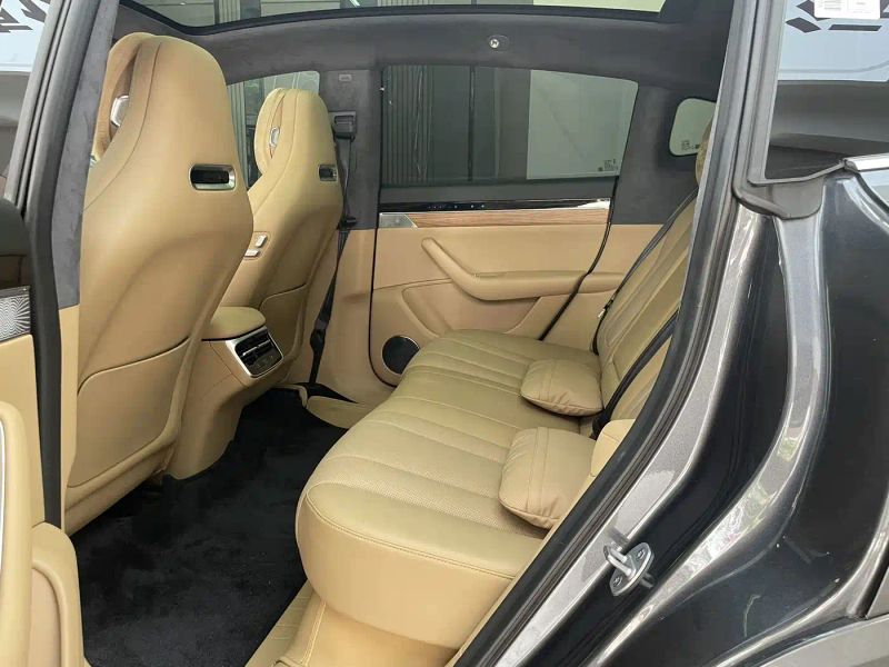 Luxeed r7