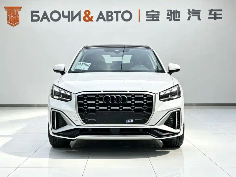 Audi q2l