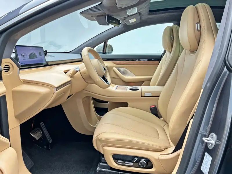 Luxeed r7