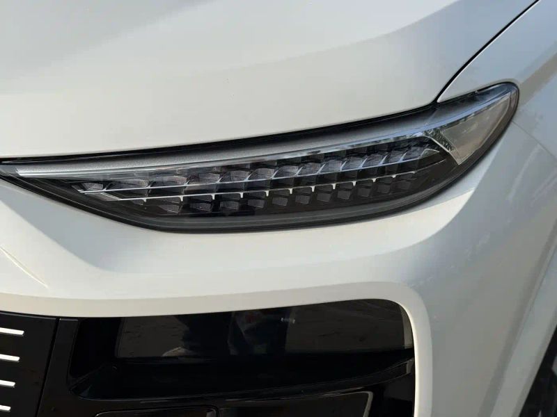 Audi q6l