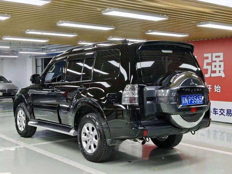 pajaro pajero