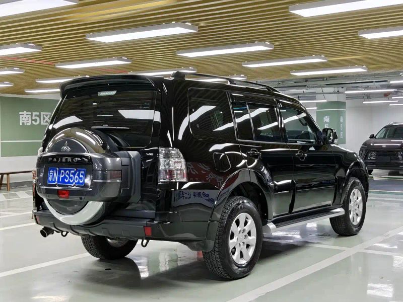 pajaro pajero
