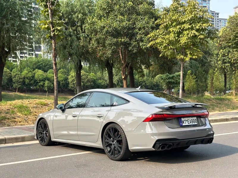Audi A7