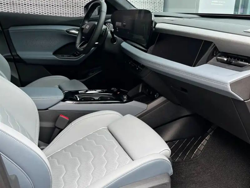 Audi q6l