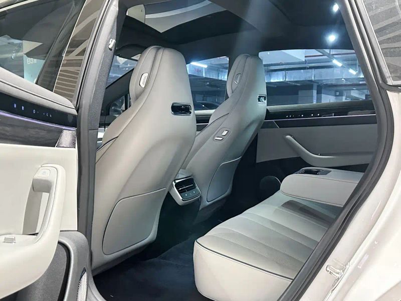 Luxeed 智界s7